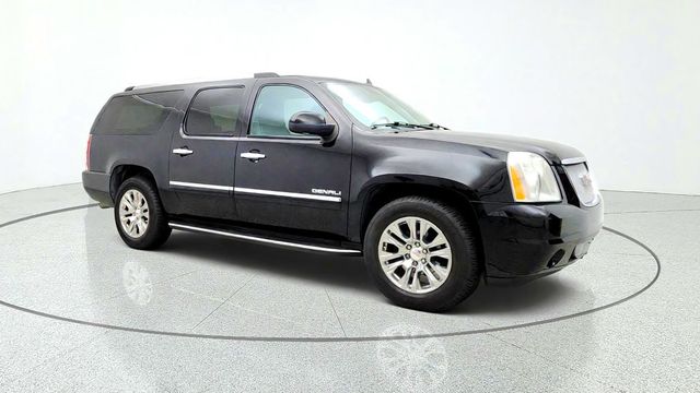 2014 GMC Yukon XL AWD 4dr Denali w/ Sunroof, Nav & Rear DVD Entertainment - 23087149 - 2