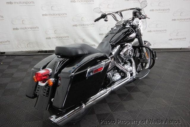 2014 Harley-Davidson FLD FLD103 - 22566453 - 2