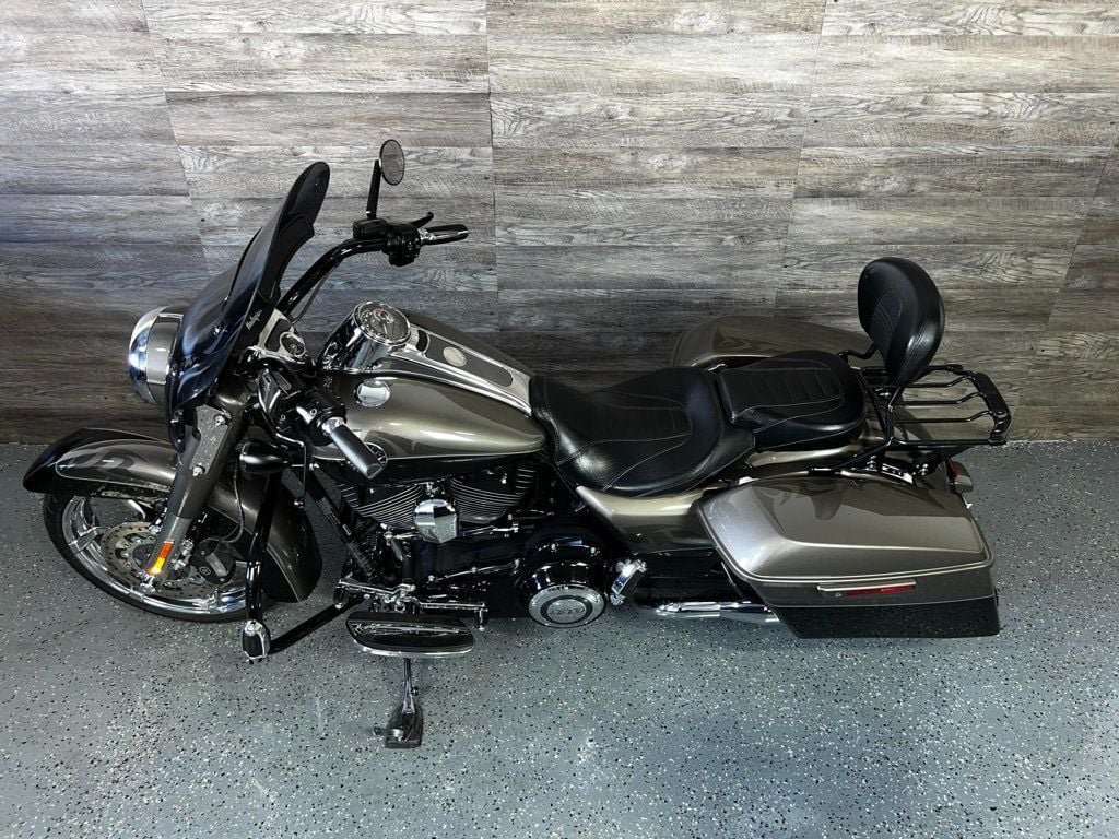 2014 Harley-Davidson FLHRSE CVO Road King LOW MILES! - 22574654 - 15