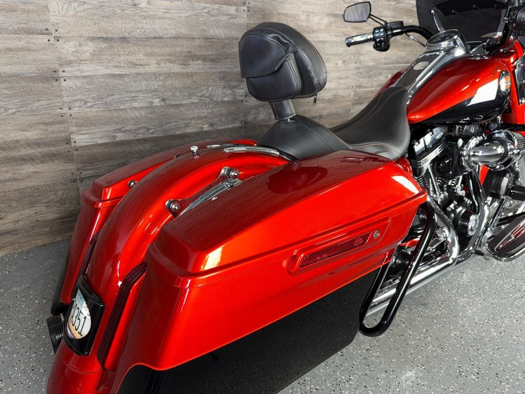 2014 Harley-Davidson FLHRSE CVO Road King LOW MILES! - 22982073 - 9