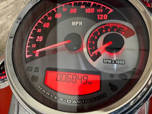 2014 Harley-Davidson FLHRSE CVO Road King LOW MILES! - 22982073 - 10