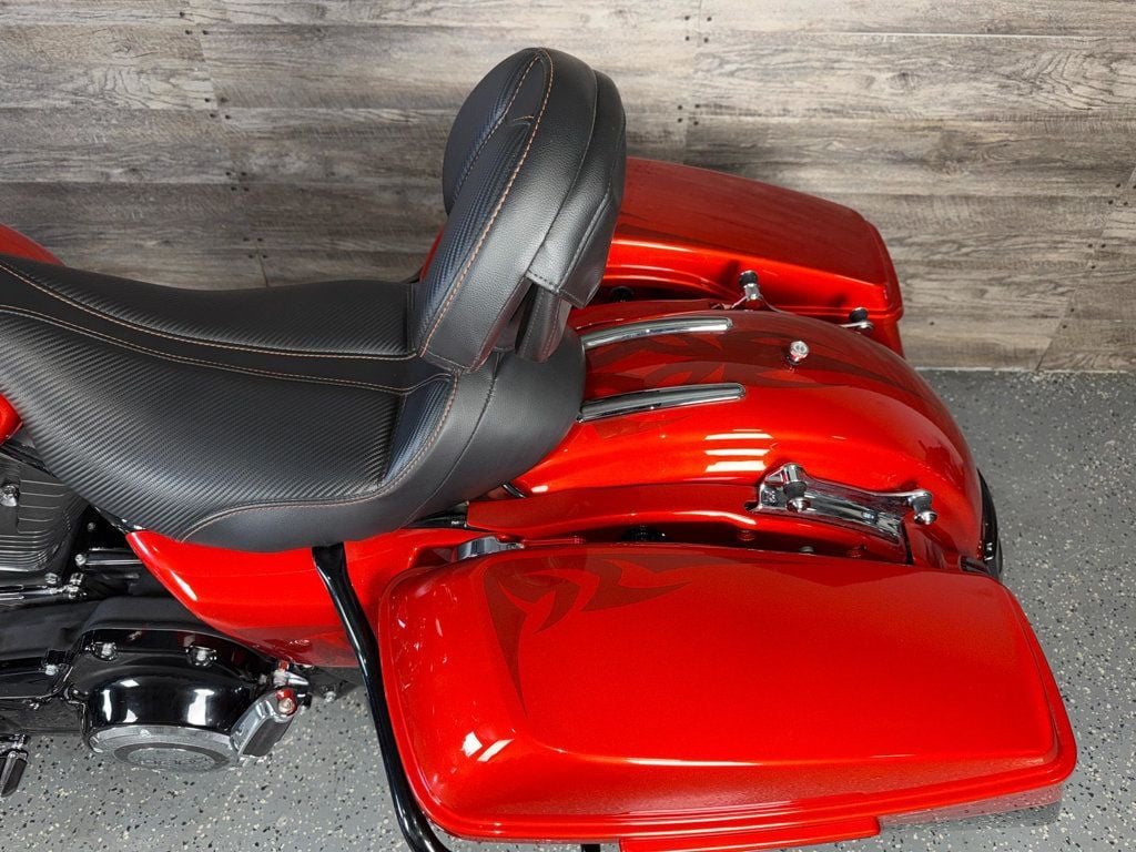 2014 Harley-Davidson FLHRSE CVO Road King LOW MILES! - 22982073 - 14