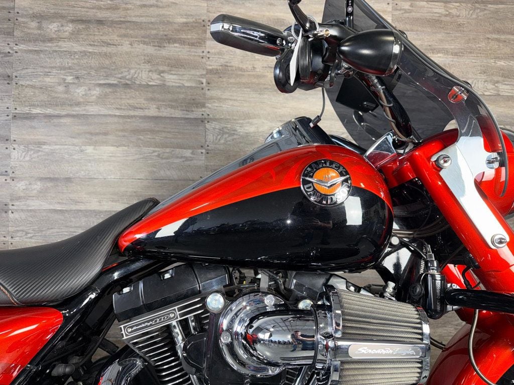 2014 Harley-Davidson FLHRSE CVO Road King LOW MILES! - 22982073 - 6