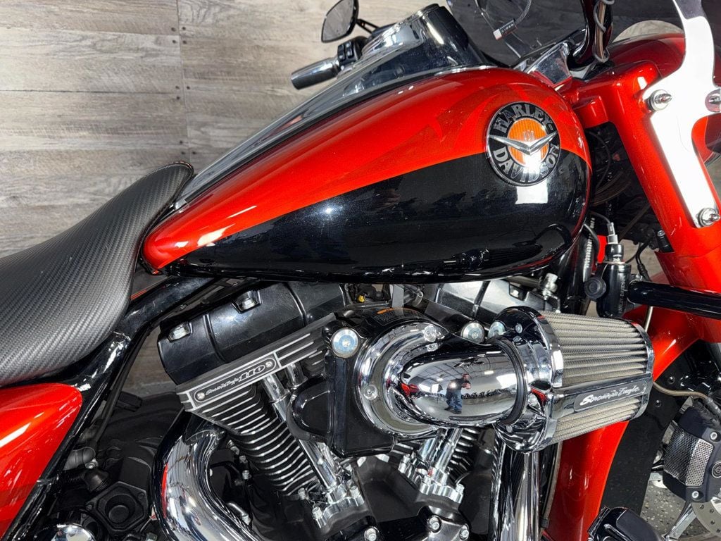 2014 Harley-Davidson FLHRSE CVO Road King LOW MILES! - 22982073 - 8