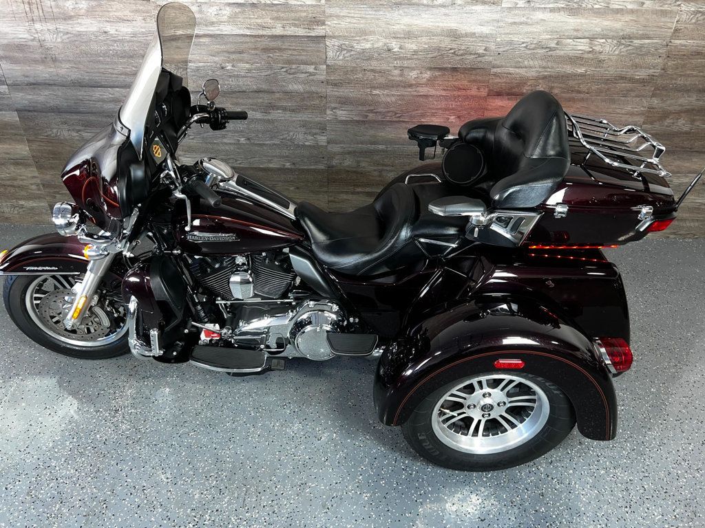 2014 Harley-Davidson FLHTCUTG Triglide Ultra Classic LOW MILES! - 22668435 - 15