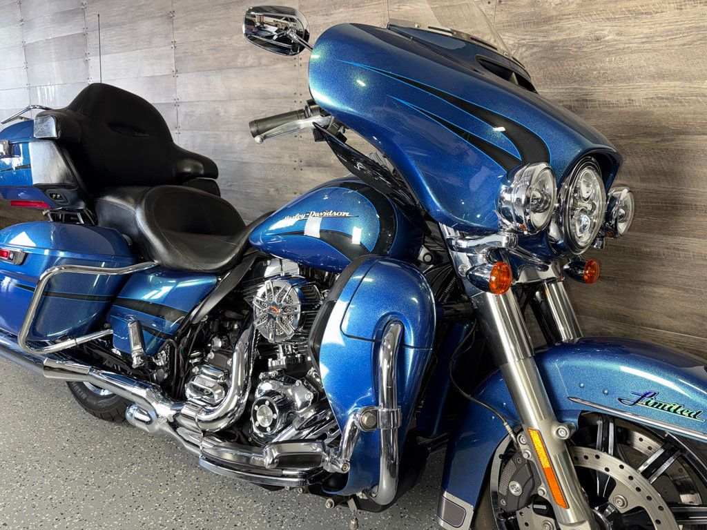 2014 Harley-Davidson FLHTK Electra Glide Ultra Limited One Owner! - 23047631 | Video 2