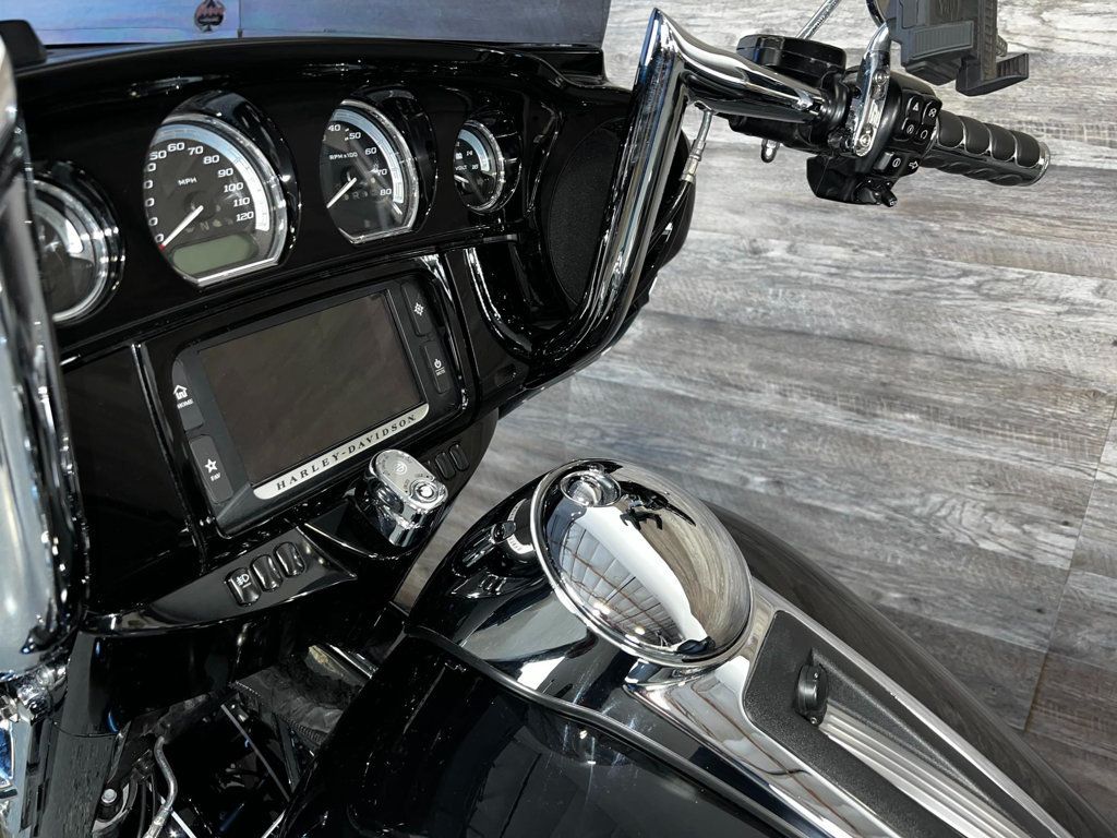 2014 Harley-Davidson FLHTK Electra Glide Ultra Limited SUPER CLEAN! - 22344789 - 14