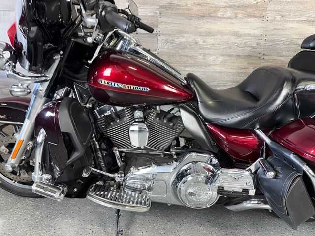 2014 Harley-Davidson FLHTK Electra Glide Ultra Limited SUPER CLEAN! - 23052346 - 12