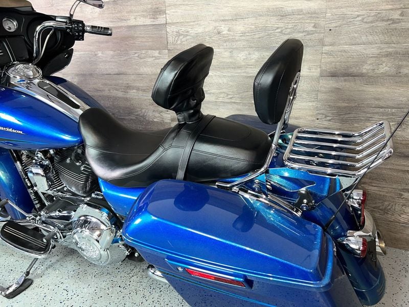 2014 Harley-Davidson FLHX Street Glide SUPER CLEAN! - 21985305 - 12