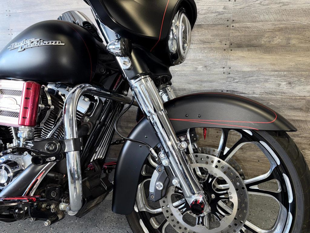 2014 Harley-Davidson FLHXS Street Glide Special Custom! - 22953981 - 4