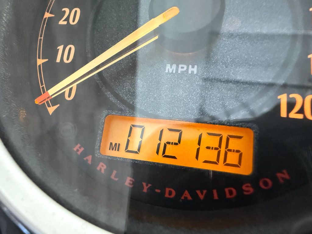 2014 Harley-Davidson FXDWG Dyna Wide Glide LOW MILES! - 22999702 - 9