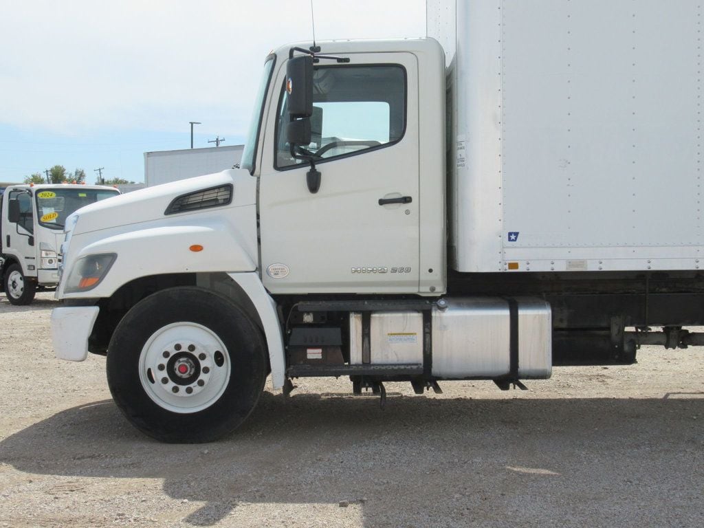 2014 HINO 268A (26ft Box with Gate and Pull Out Ramp) - 22381189 - 5