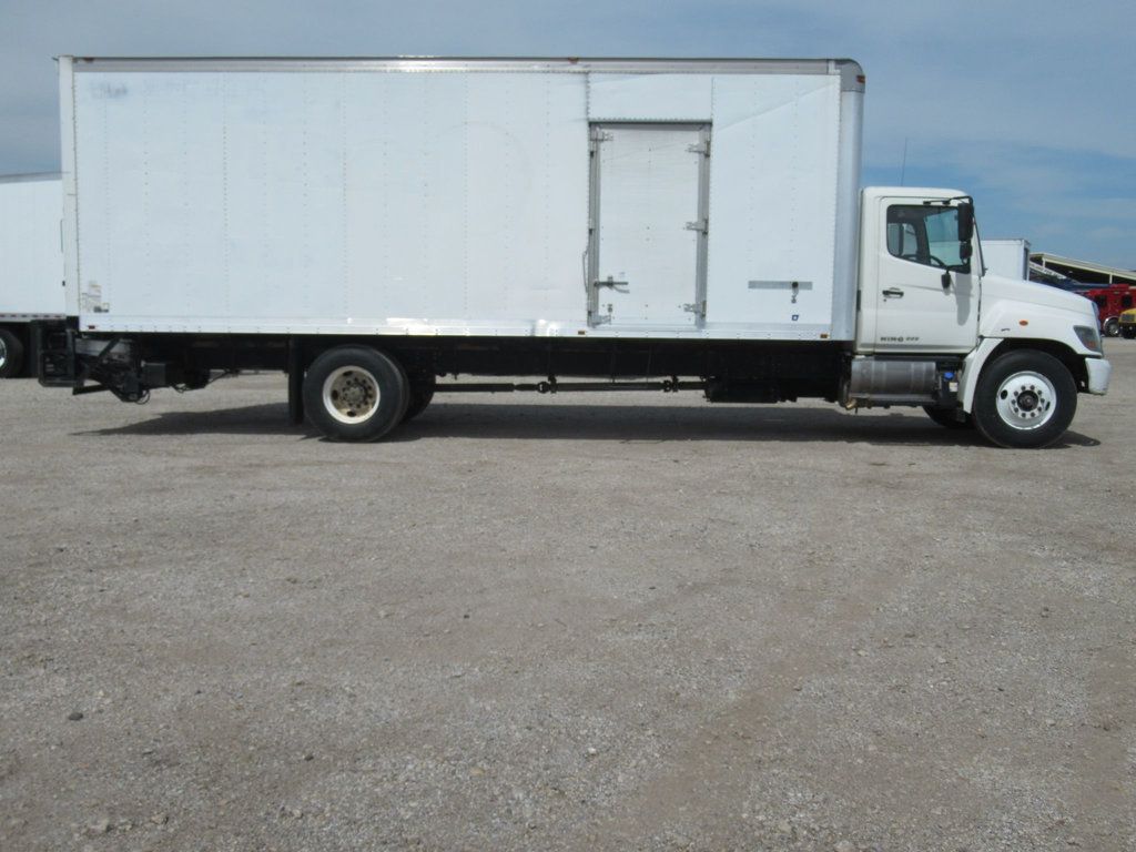 2014 HINO 268A (26ft Box with Gate and Pull Out Ramp) - 22381189 - 6