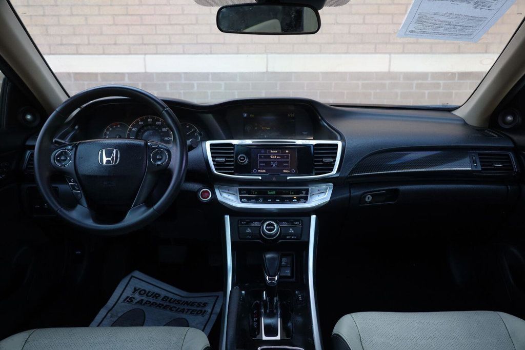 Honda Accord photo 23