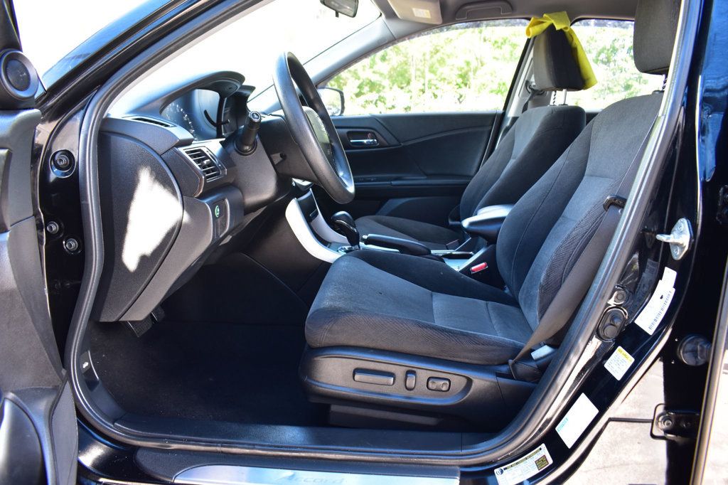 2014 Honda Accord Hybrid 4dr Sedan - 23081662 - 11