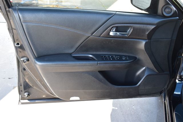 2014 Honda Accord Hybrid 4dr Sedan - 23081662 - 41