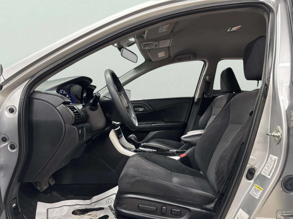 2014 Honda Accord Hybrid 4dr Sedan - 23009468 - 11