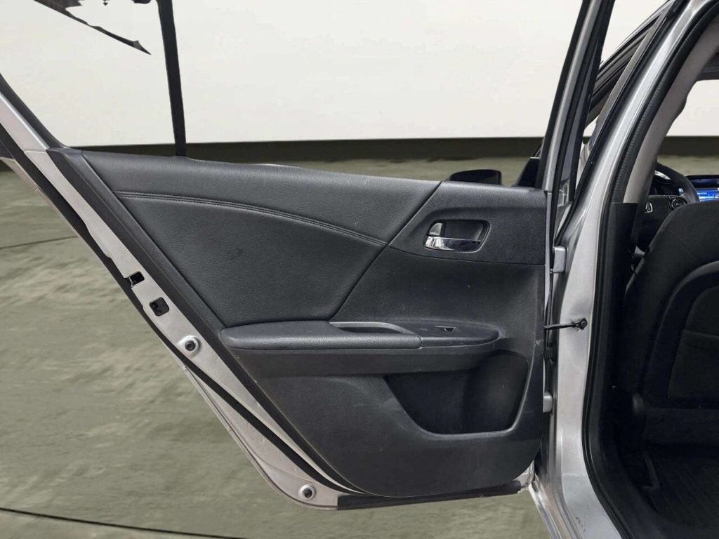 2014 Honda Accord Hybrid 4dr Sedan - 23009468 - 12