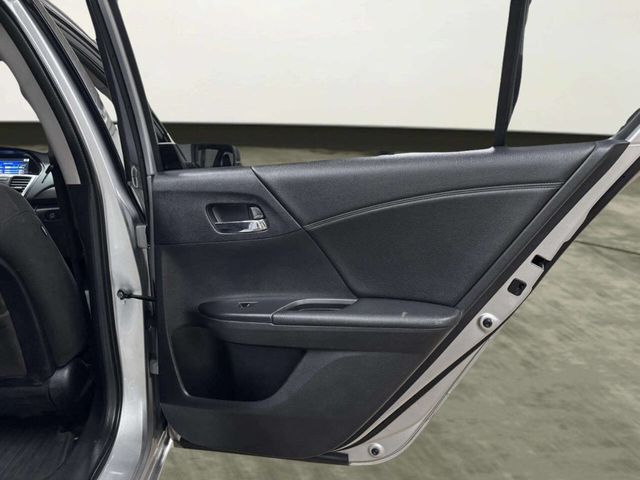 2014 Honda Accord Hybrid 4dr Sedan - 23009468 - 15