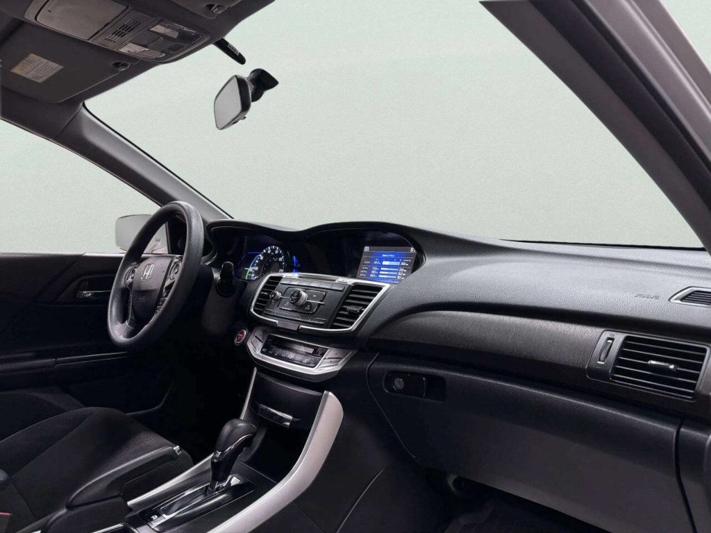 2014 Honda Accord Hybrid 4dr Sedan - 23009468 - 18