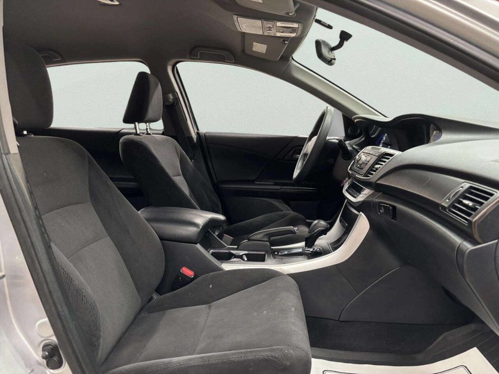 2014 Honda Accord Hybrid 4dr Sedan - 23009468 - 19