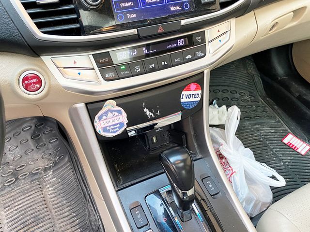 2014 Honda Accord Hybrid 4dr Sedan EX-L - 22990873 - 11