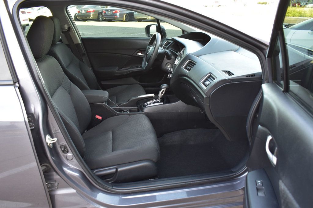 2014 Honda Civic Sedan 4dr CVT LX - 23040882 - 16