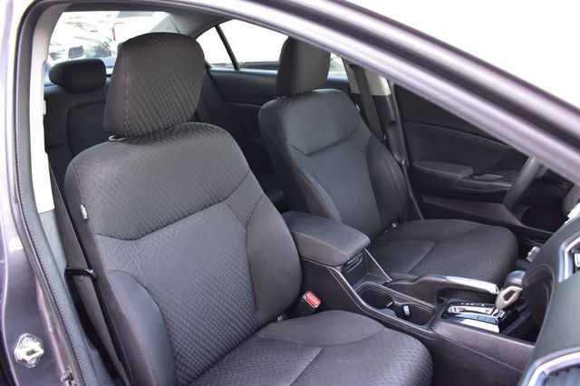 2014 Honda Civic Sedan 4dr CVT LX - 23040882 - 17