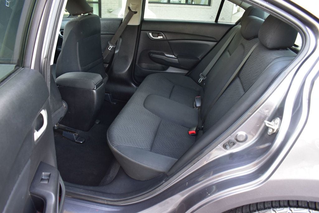 2014 Honda Civic Sedan 4dr CVT LX - 23040882 - 19