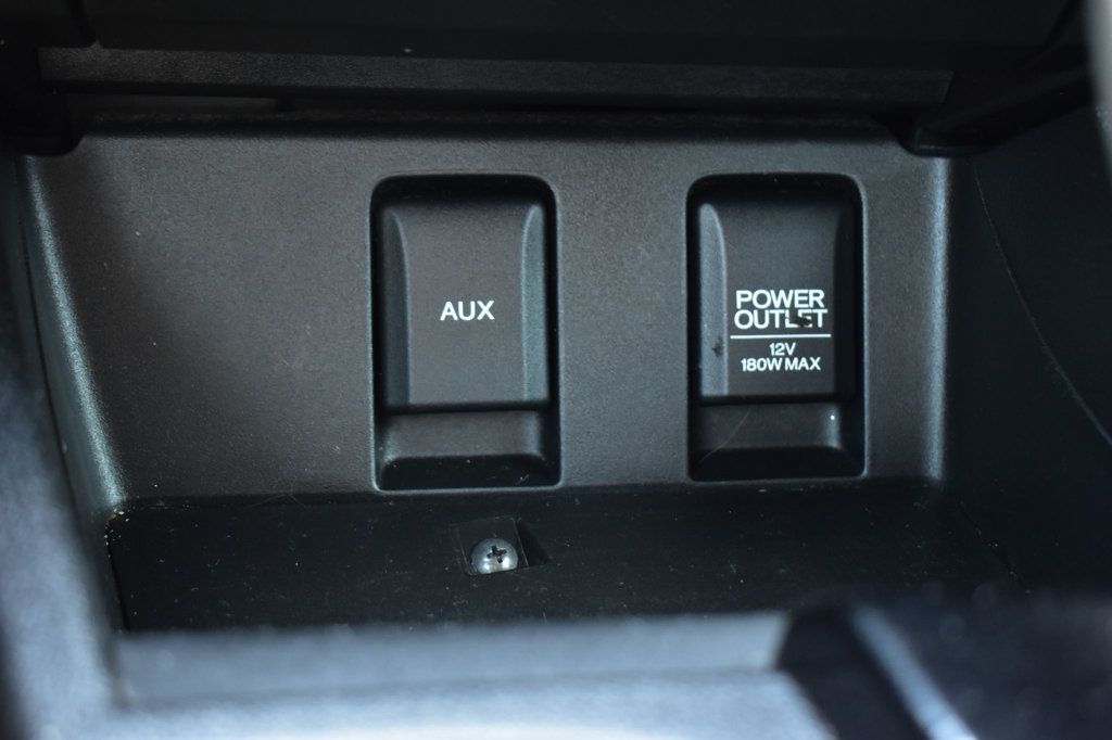 2014 Honda Civic Sedan 4dr CVT LX - 23040882 - 32