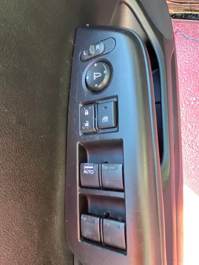 2014 Honda Civic Sedan 4dr CVT LX - 22948516 - 8