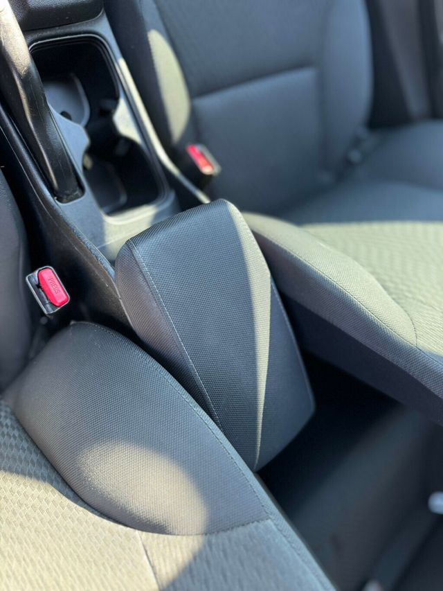 2014 Honda Civic Sedan 4dr CVT LX - 22940143 - 30