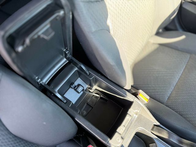 2014 Honda Civic Sedan 4dr CVT LX - 22940143 - 31