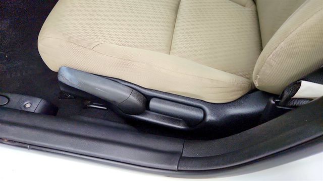 2014 Honda Civic Sedan 4dr CVT LX - 23082198 - 10