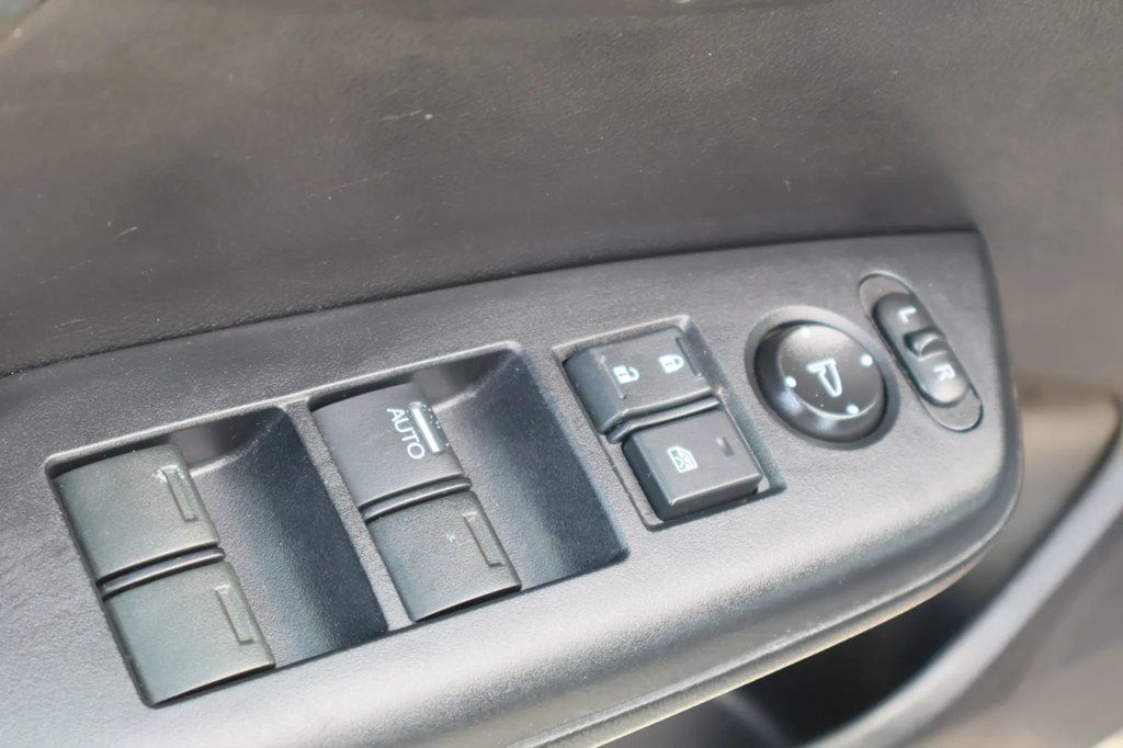 2014 Honda Civic LX photo 15