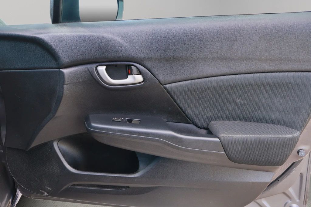 2014 Honda Civic LX photo 22