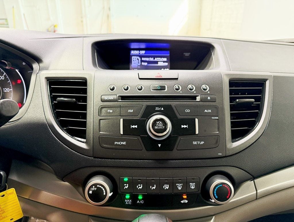 2014 Honda CR-V LX photo 14