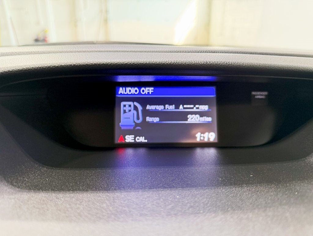 2014 Honda CR-V LX photo 15