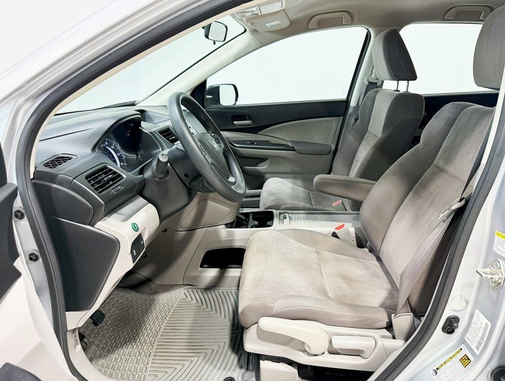2014 Honda CR-V LX photo 19