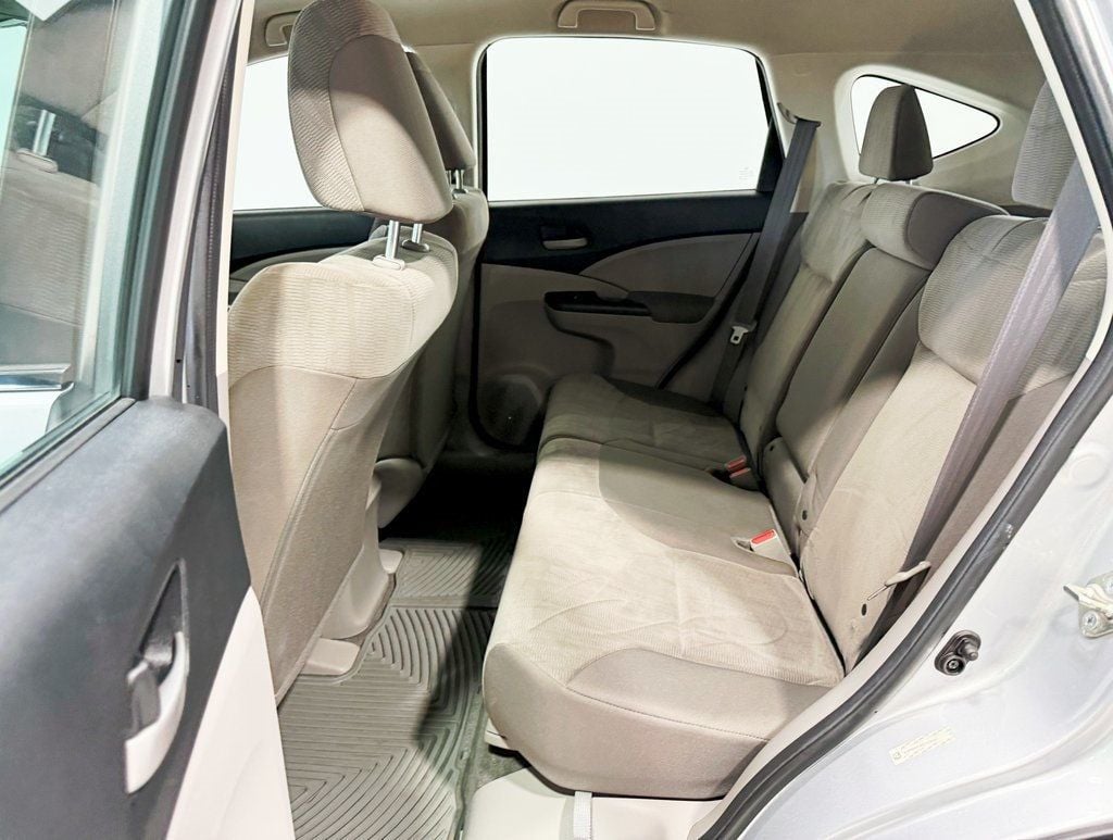 2014 Honda CR-V LX photo 24