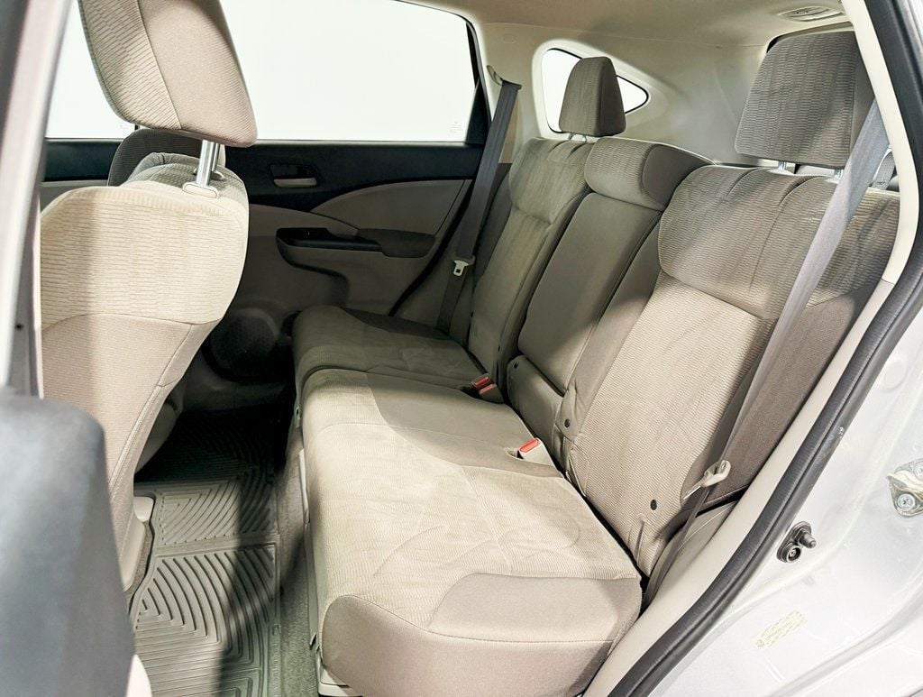 2014 Honda CR-V LX photo 25