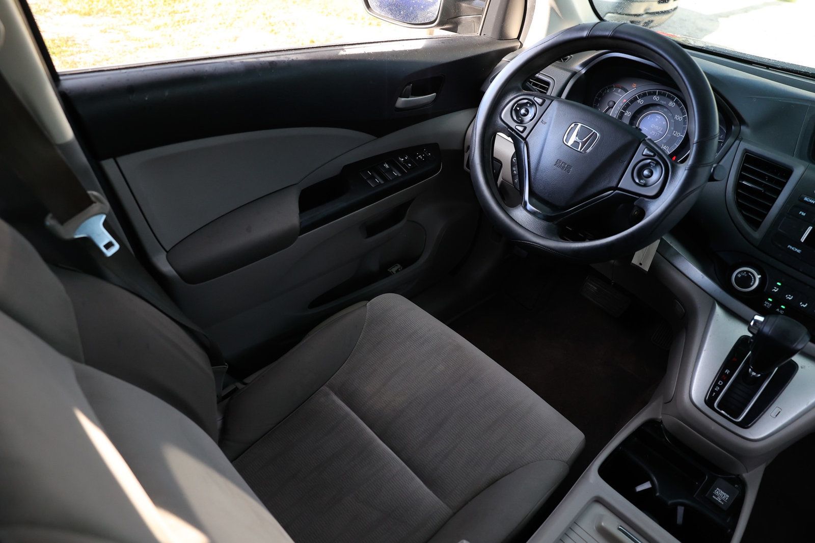 2014 Honda CR-V LX photo 21