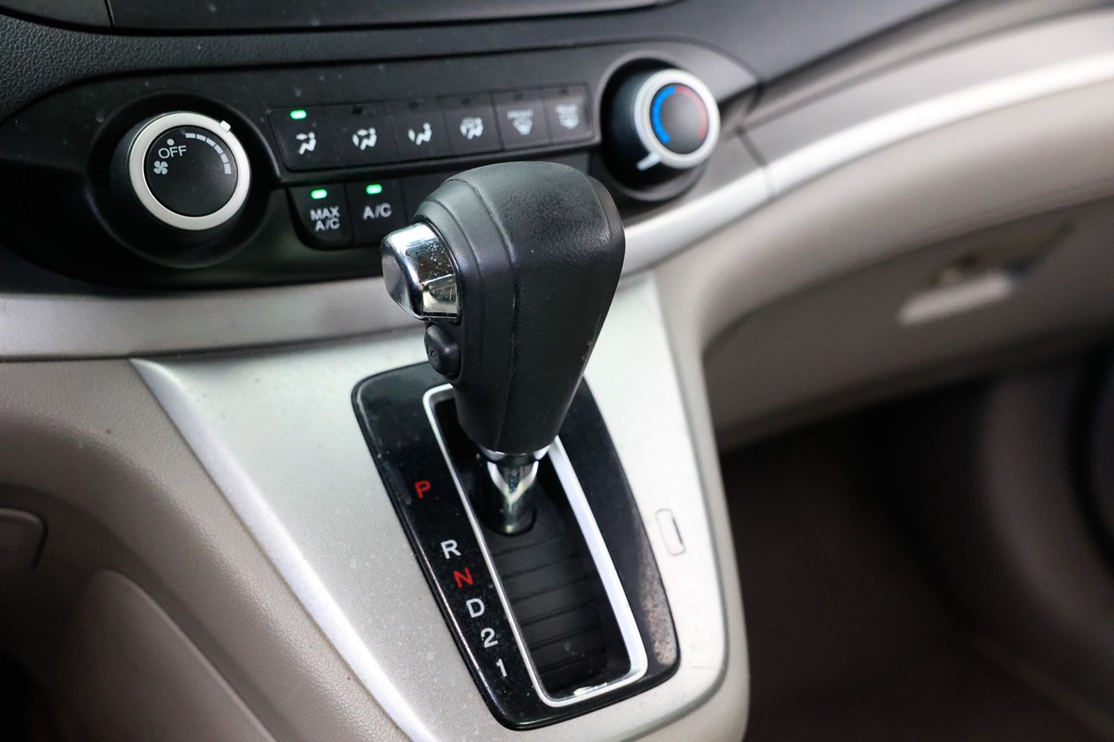 2014 Honda CR-V LX photo 38