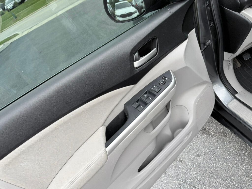 2014 Honda CR-V EX-L photo 30