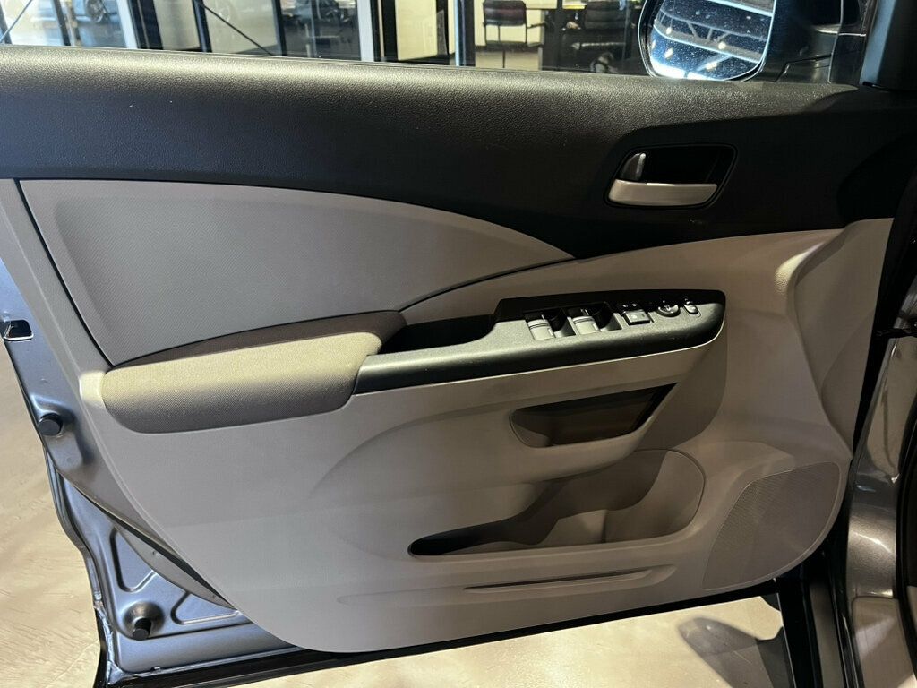 2014 Honda CR-V LocalTrade/AWD/BackUpCamera/FrontBucketSeats/Bluetooth - 23072458 - 9