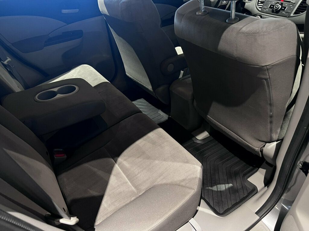 2014 Honda CR-V LocalTrade/AWD/BackUpCamera/FrontBucketSeats/Bluetooth - 23072458 - 16