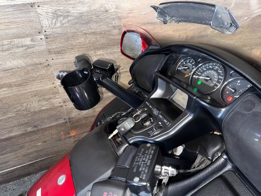 2014 Honda GL1800 Goldwing One Owner! - 22991973 - 9