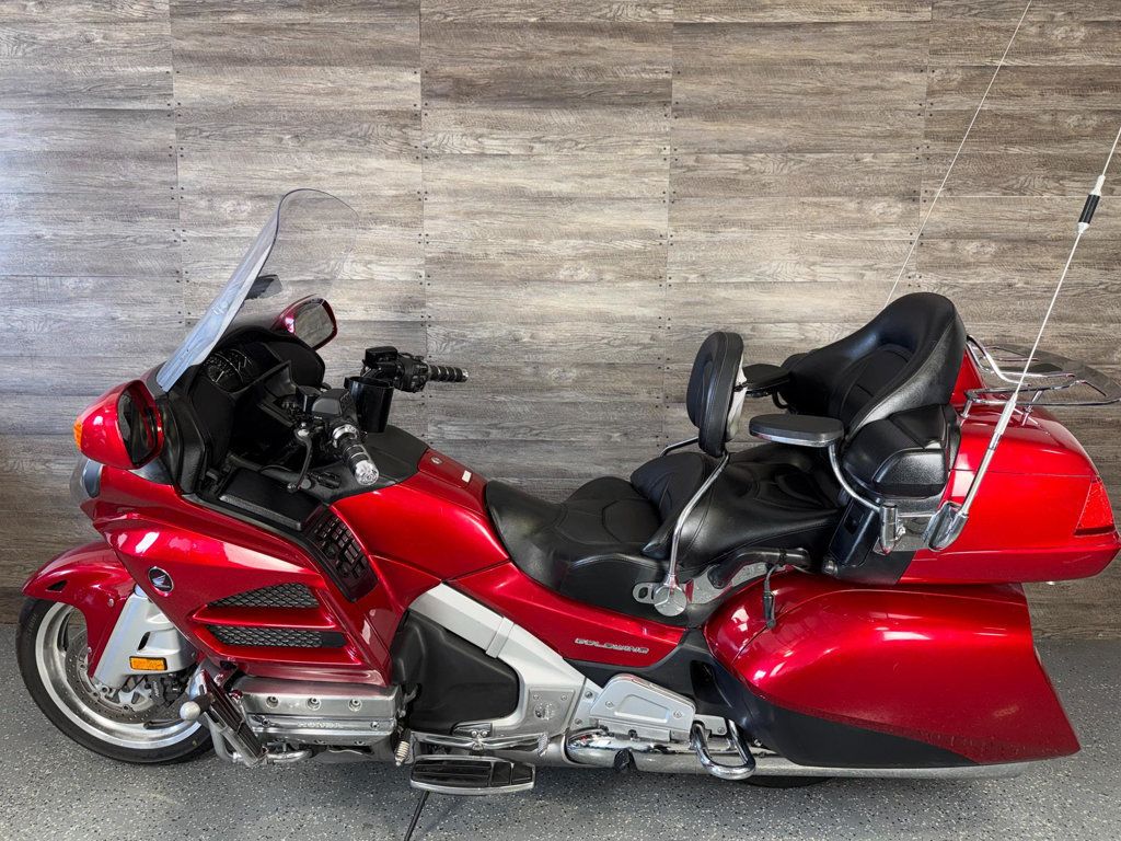 2014 Honda GL1800 Goldwing One Owner! - 22991973 - 11