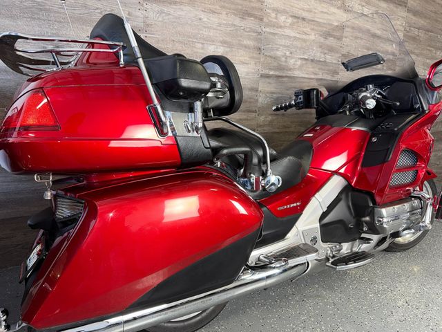 2014 Honda GL1800 Goldwing One Owner! - 22991973 - 2