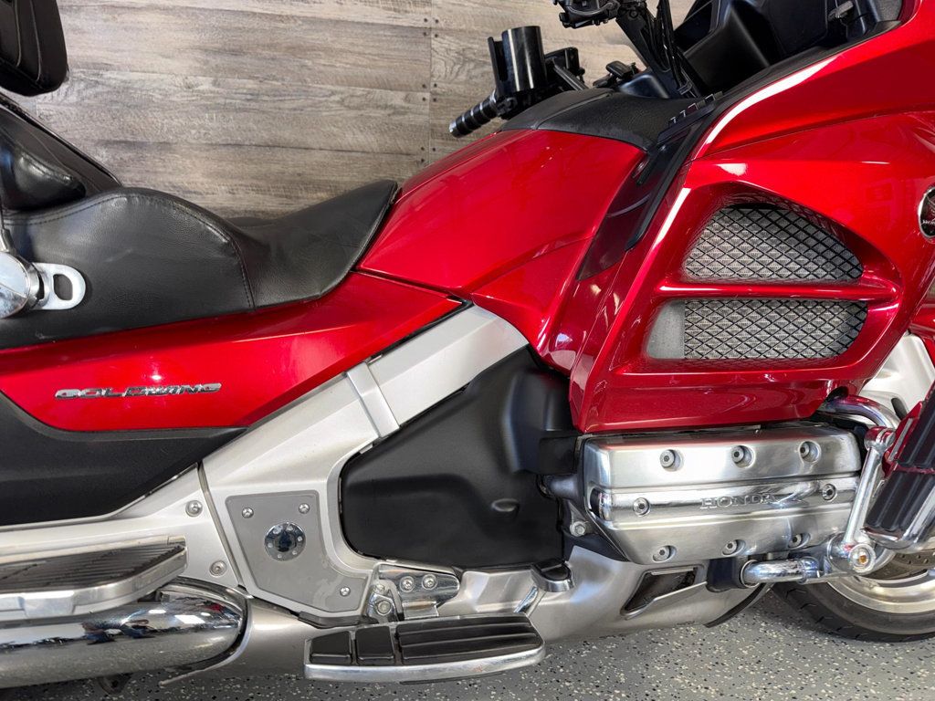 2014 Honda GL1800 Goldwing One Owner! - 22991973 - 5